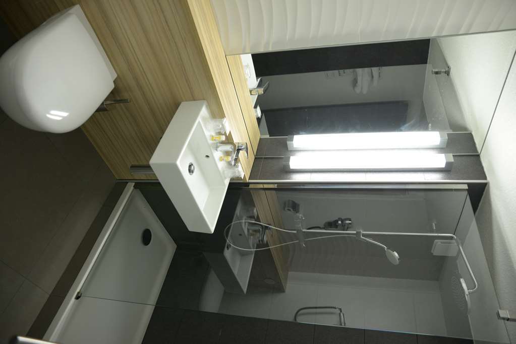 Campanile Sete - Balaruc Hotell Rum bild